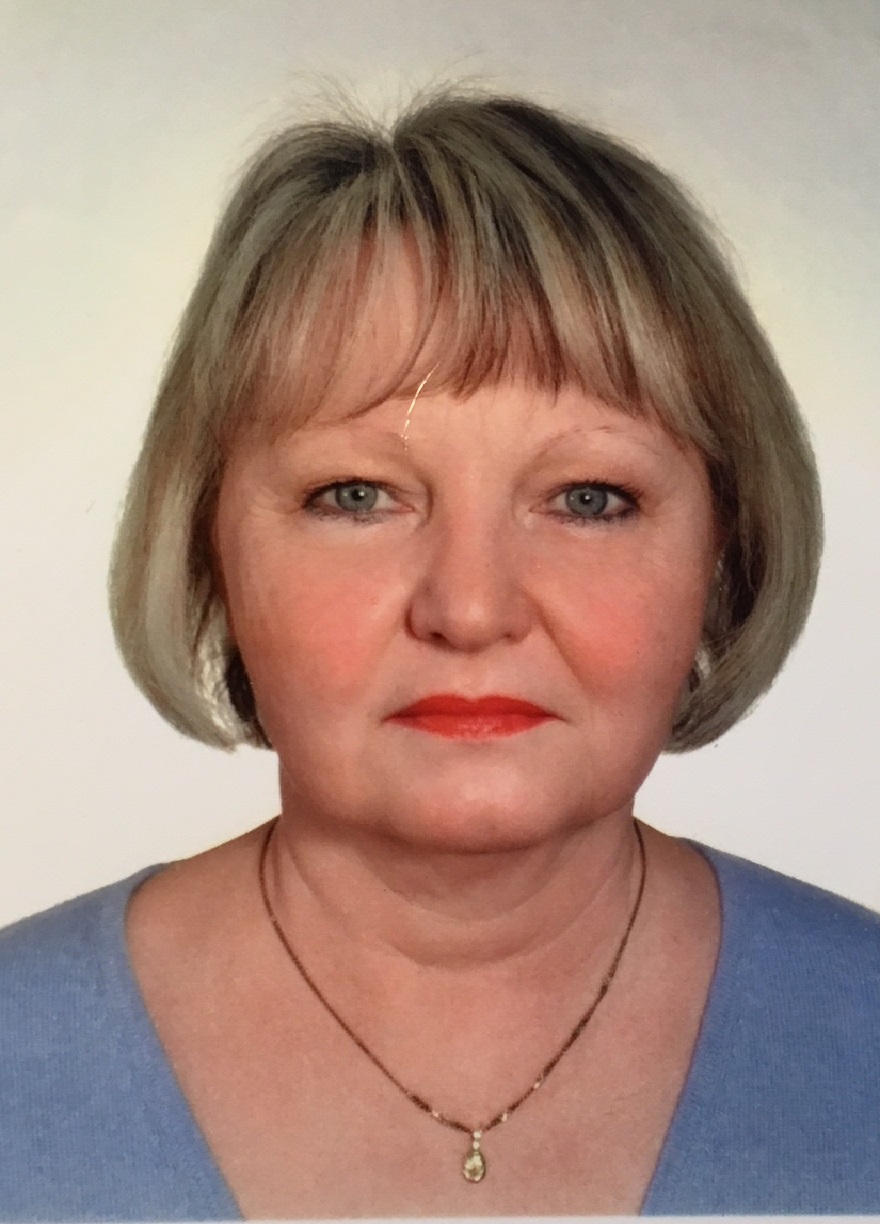 Dr. Elke Bröske Dr. Elke Bröske