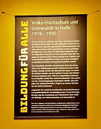 VHS-Ausstellung_Eingangsbanner